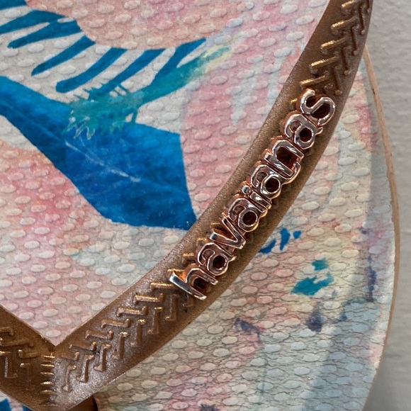 Havaianas Tropical Floral Thong Sandals Size 7/8 - Picture 3 of 10